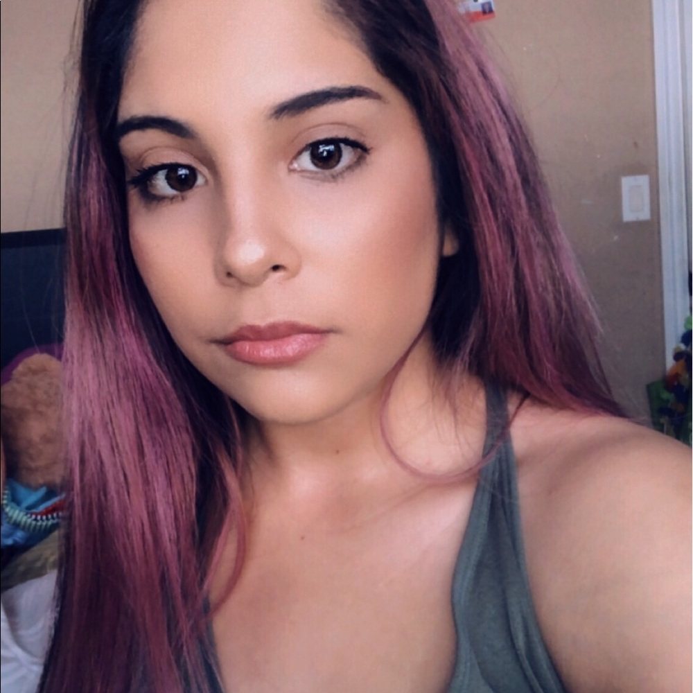 Meet your Posher, Lisa